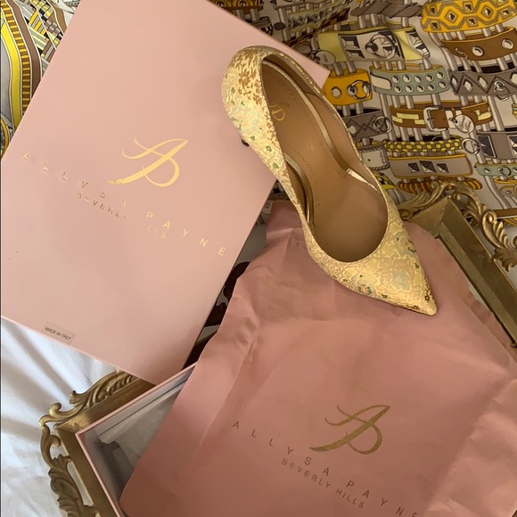 Gold leather handmade pumps made in Italy, perfect Cinderella shoes!👸🏼 - Picture 7 of 7